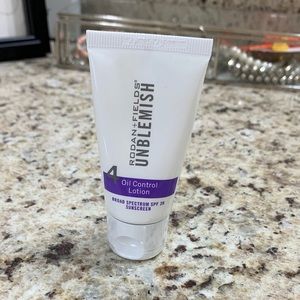 Rodan & Fields Unblemish Oil Control Lotion